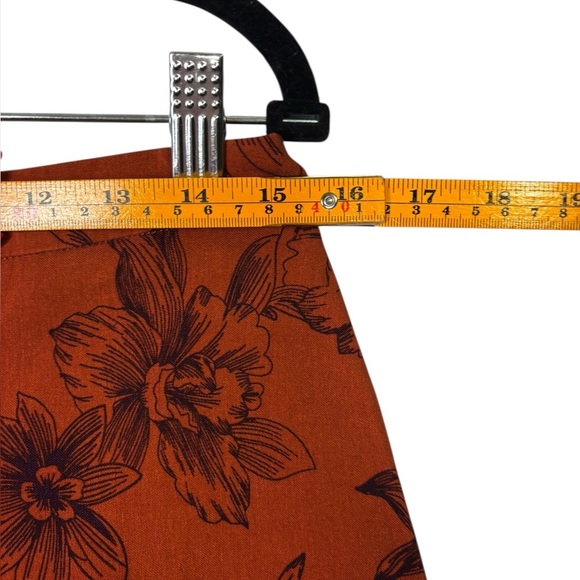 Margaret M Casual A Line Stretch Floral Skirt Size M Rust Orange - Picture 7 of 9